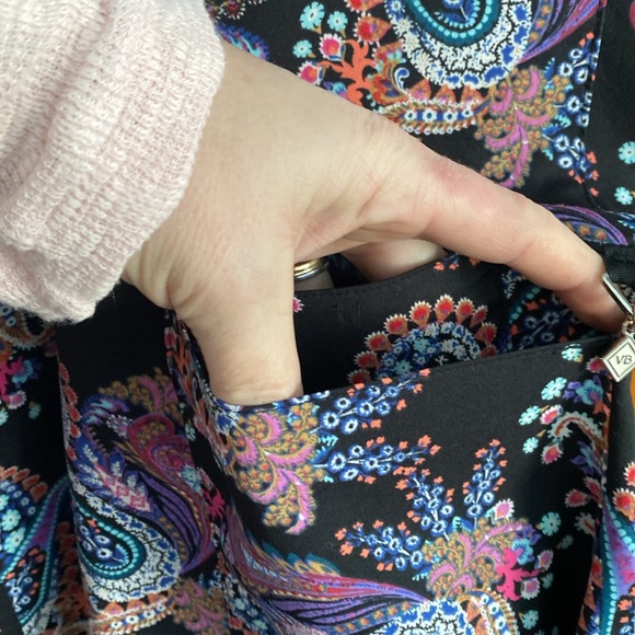 Scrub top good used condition - Picture 3 of 5